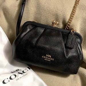 Coach kisslock crossbody purse